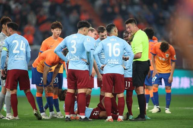 河南建业表现出色，手握胜利，战胜山东鲁能的简单介绍