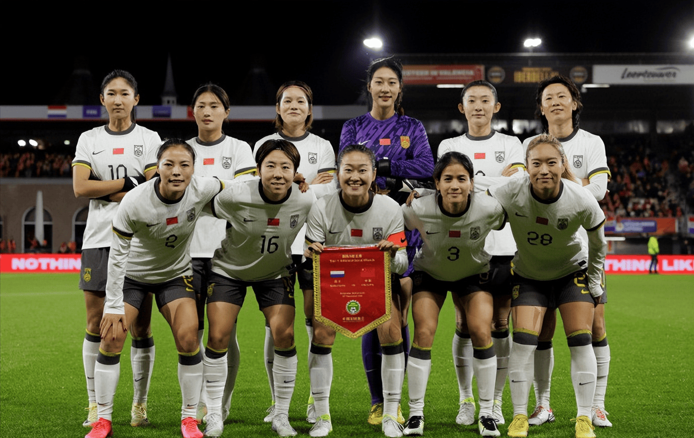 国家女足队近期备战训练有声有色