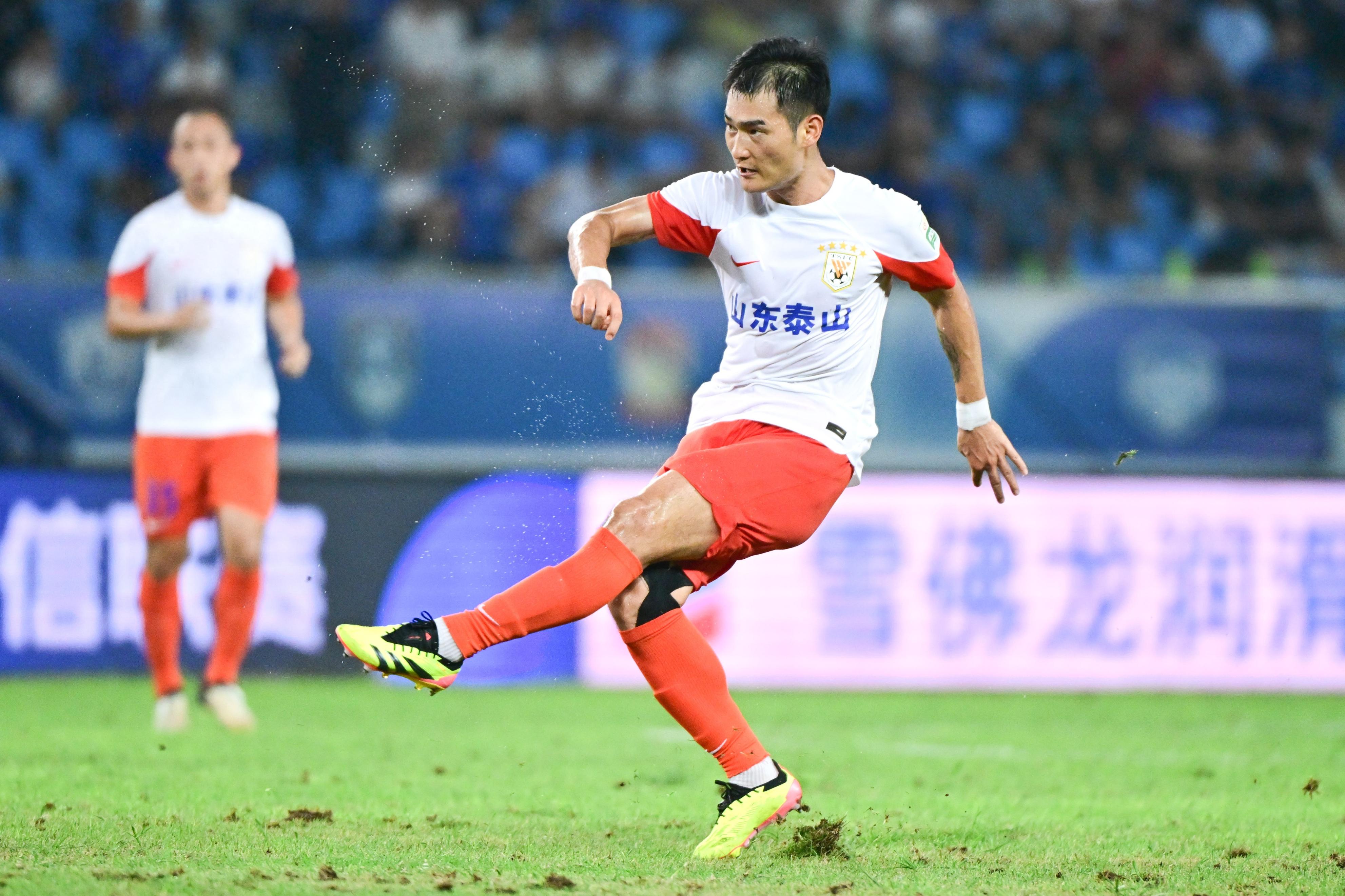 山东泰山备战，锋芒毕露对阵广州富力的简单介绍