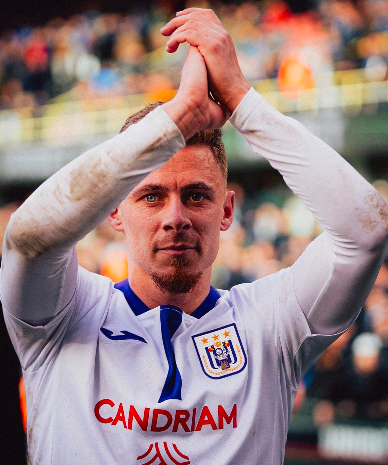 PG电子官网入口-包含阿扎尔复出迎战曼城，球迷期待他的表现的词条