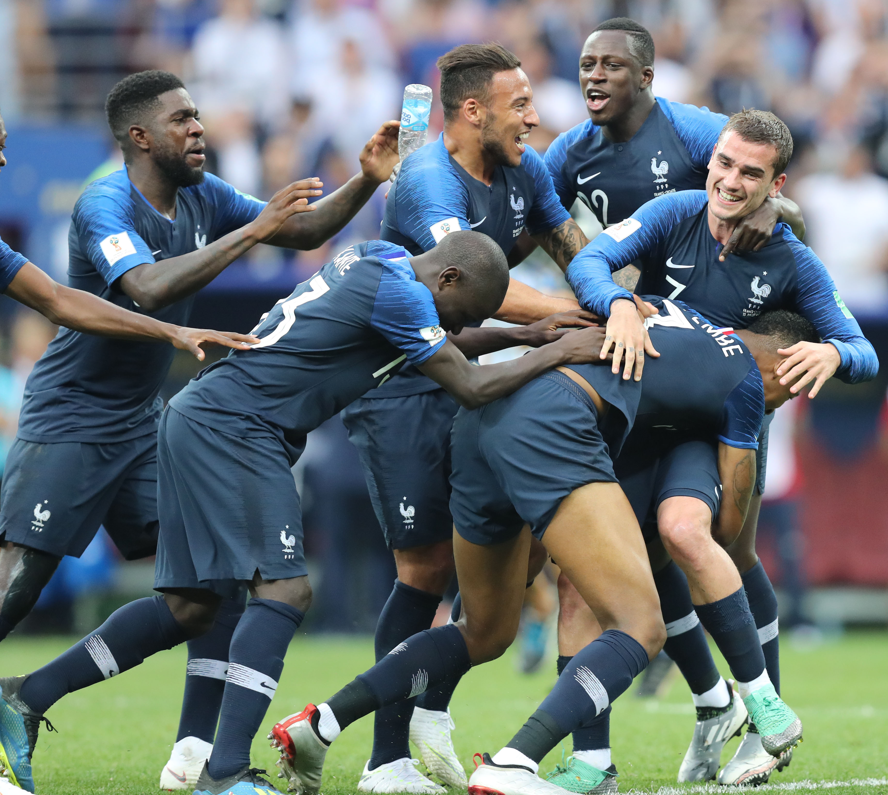 PG中国登录入口-双雄对垒，欧洲国家足球联赛持续升温的简单介绍