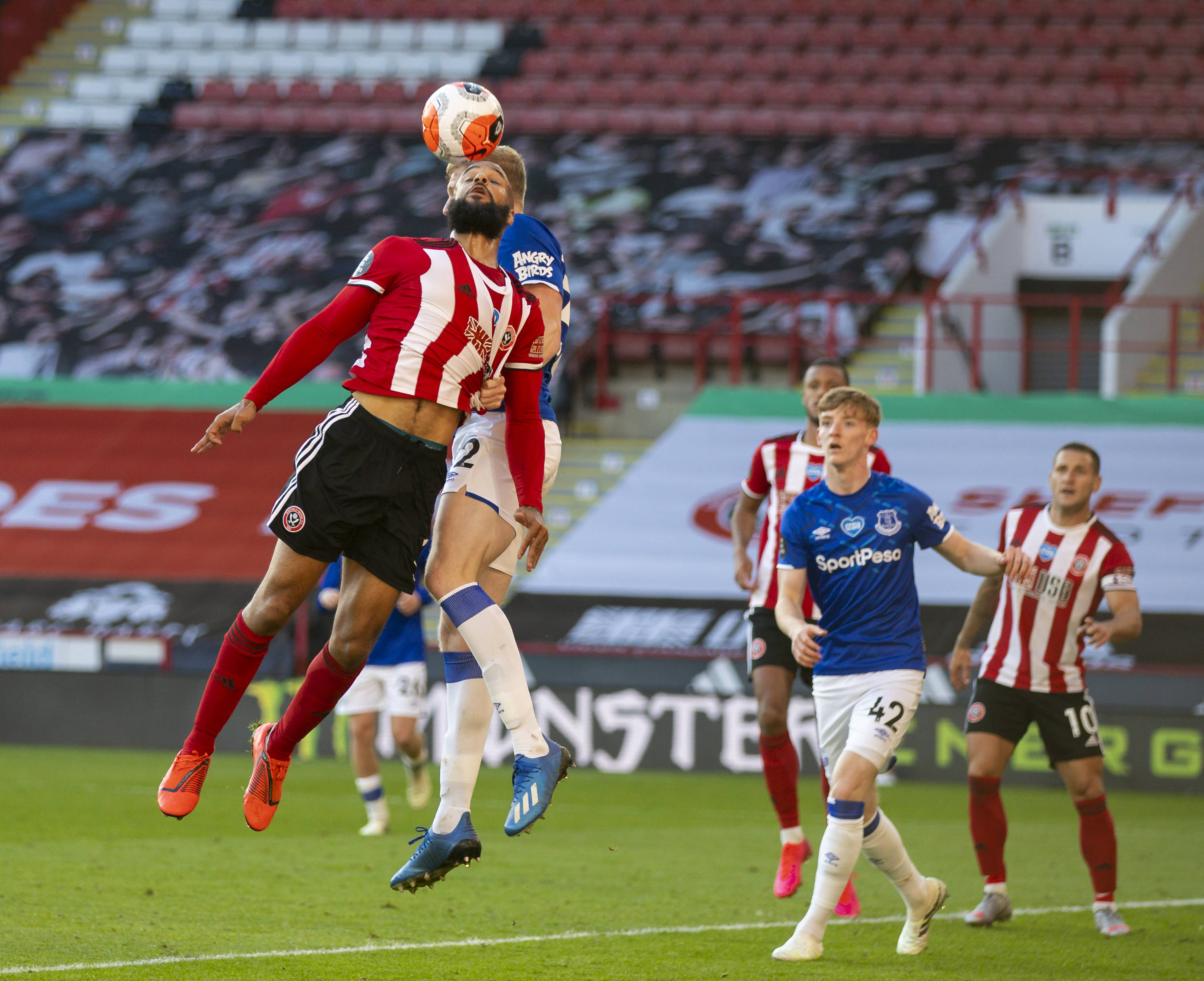 埃弗顿客场击败桑德兰，全取三分