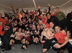 PG电子游戏-克罗美拉尼尔对阵拉茨欣德：捷克梅大战端上台面