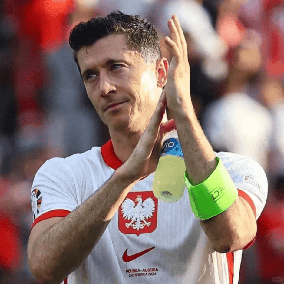 包含波兰新帅上任，挑战欧洲足坛强队的词条