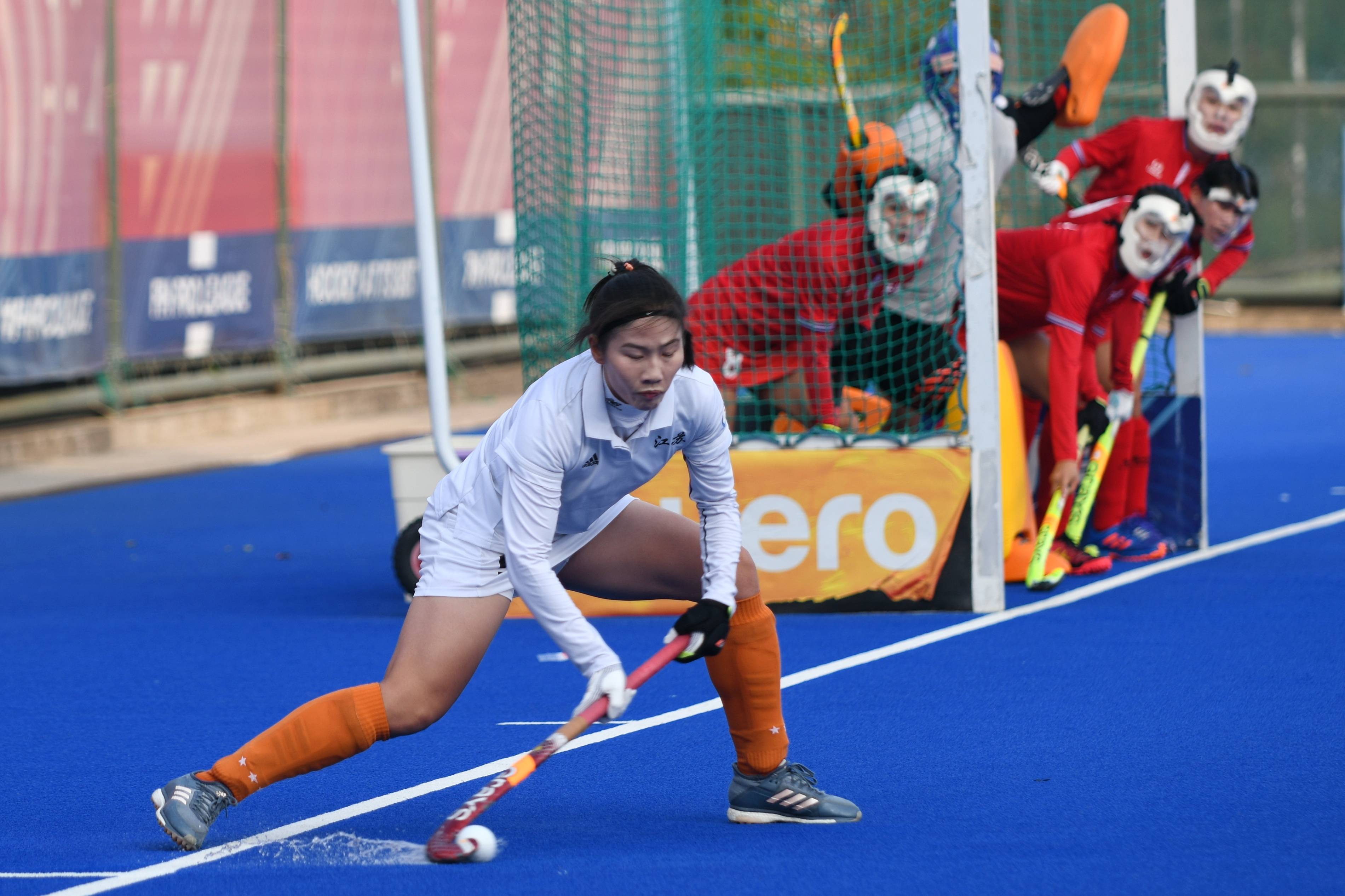 PG电子官网-曲棍球比赛精准传球技高一筹