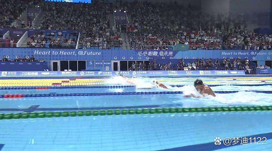 PG电子游戏-游泳决赛中泳将风采犹存，勇夺金牌