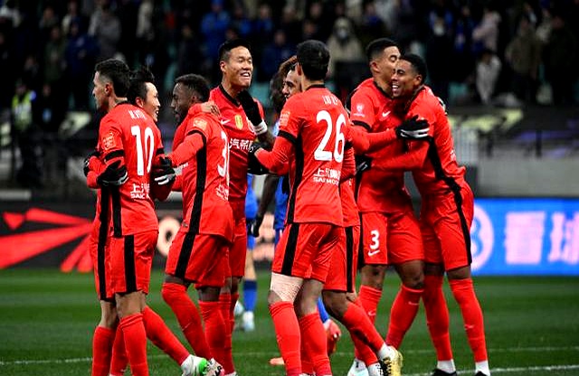 上港主场击败对手,取得亚洲足球联赛胜利! 上港主场击败对手,取得亚洲足球联赛胜利!