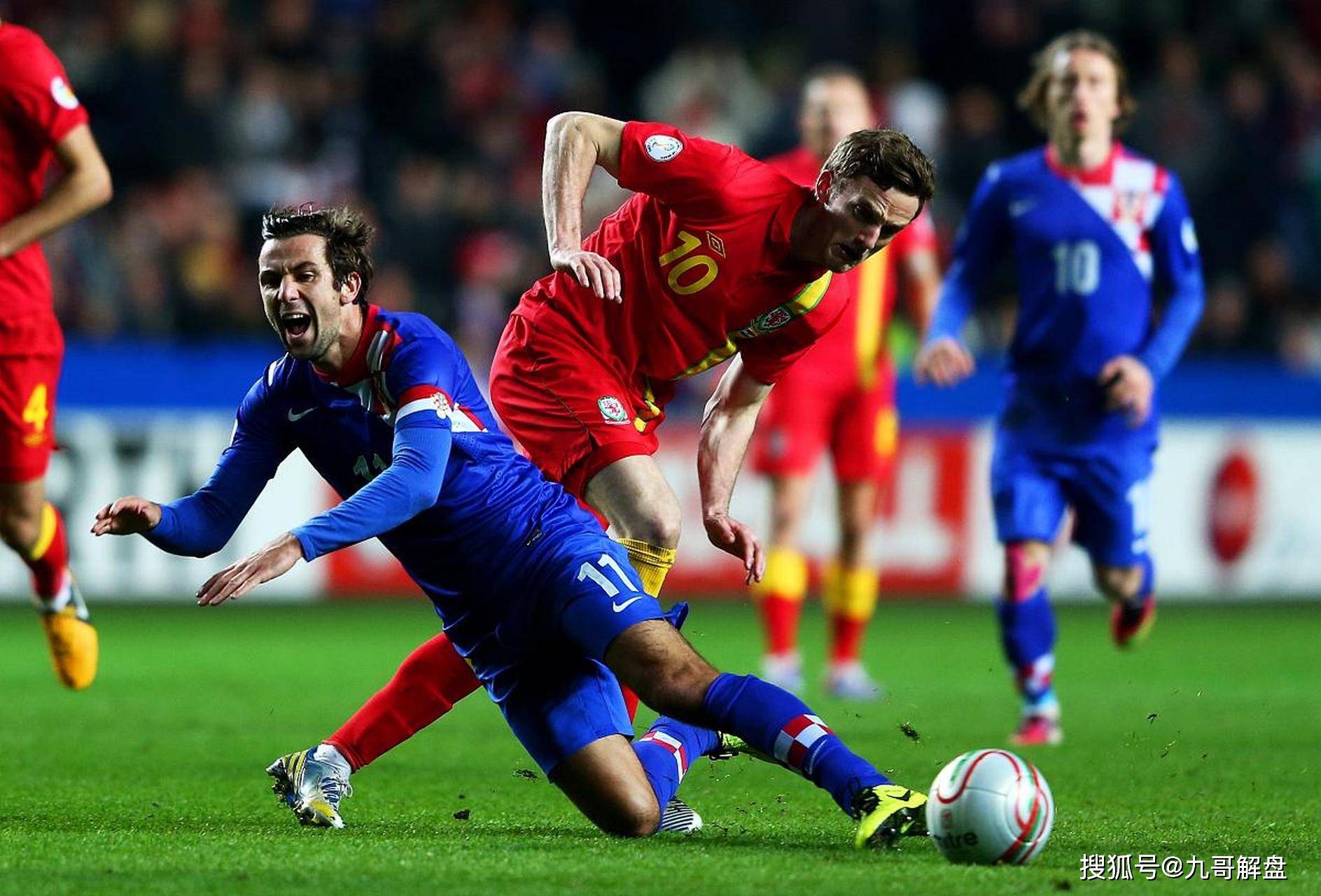 PG电子官网入口-篮球男子半决赛激烈对抗，西班牙队晋级