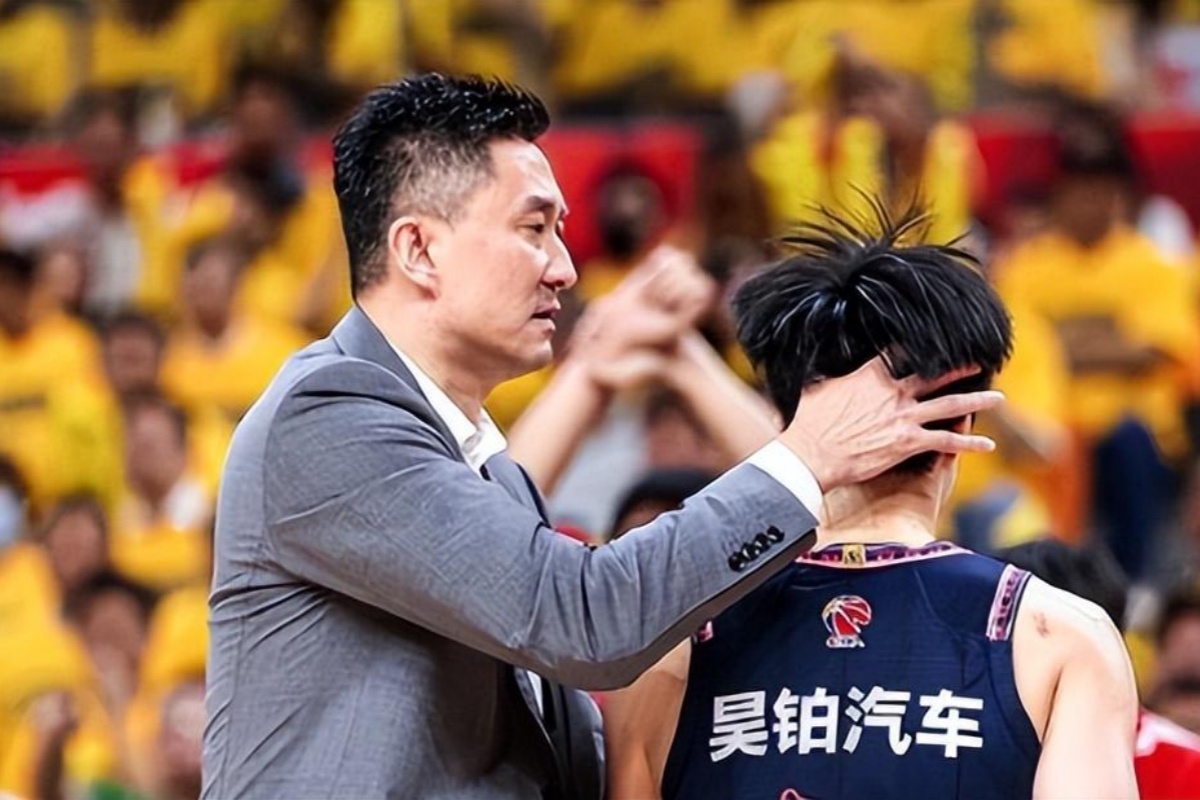 PG中国官网-福建队在客场成功逆转山东队，以身残志乱获胜