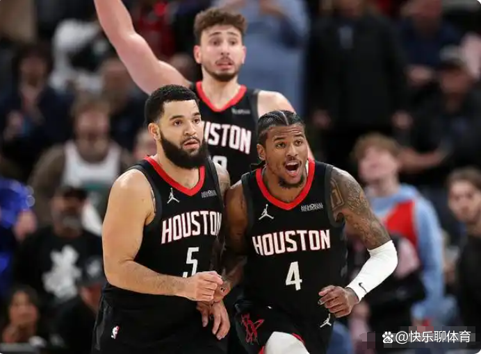 PG电子游戏-关于老妇人连胜五场，稳坐联赛榜首宝座的信息