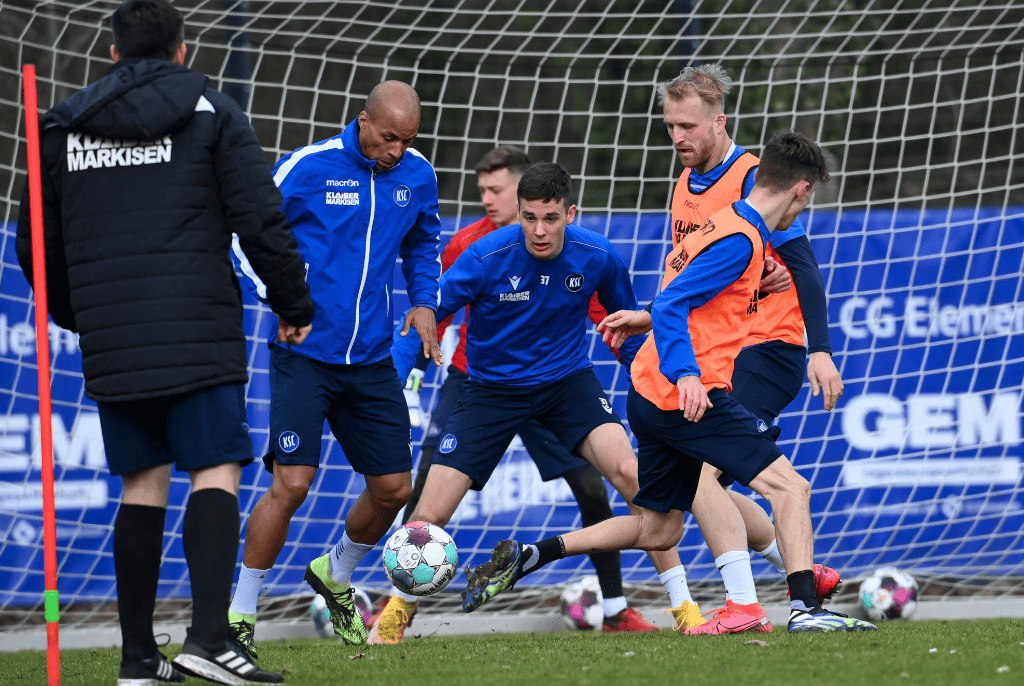 PG平台-柏林赫塔在客场被拒，主场未走好运的简单介绍