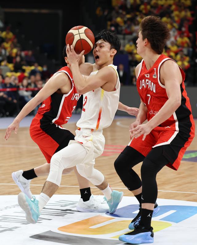 PG电子游戏-亚洲杯篮球赛争夺激烈热闹上演