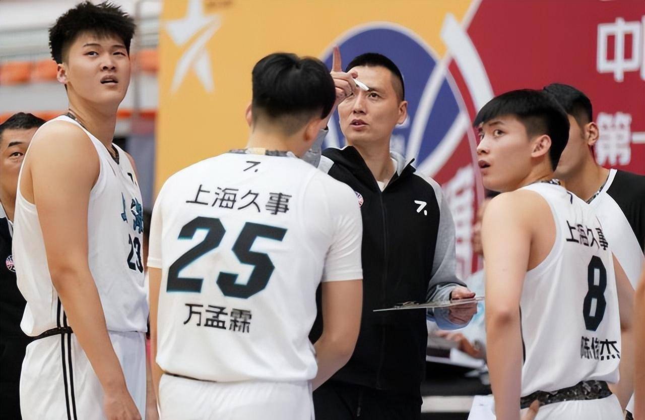 球队士气高涨,全员努力争取更多胜利的简单介绍 球队士气高涨,全员努力争取更多胜利的简单介绍