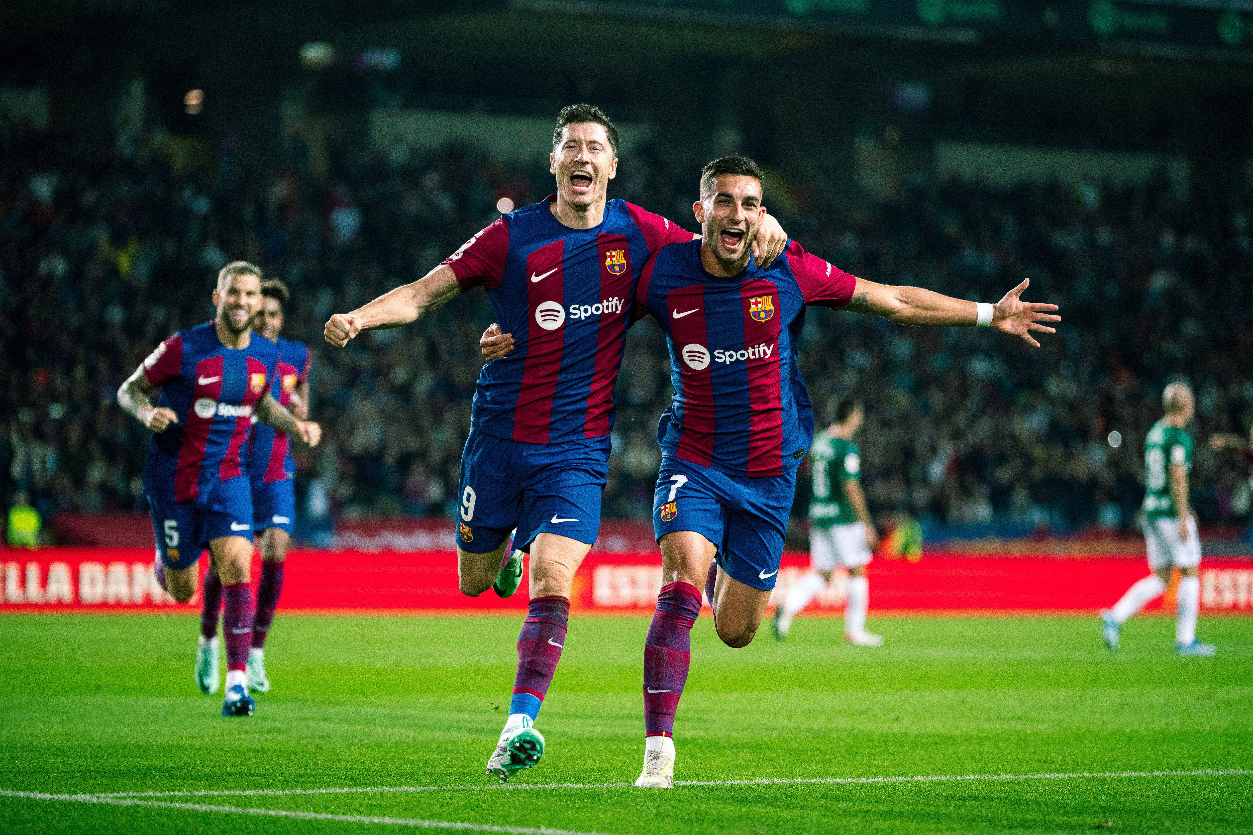 PG电子试玩官网-包含C9鏖战PSG，Canyon团战一打五宿敌对决小组赛，成为赛场最大亮点的词条