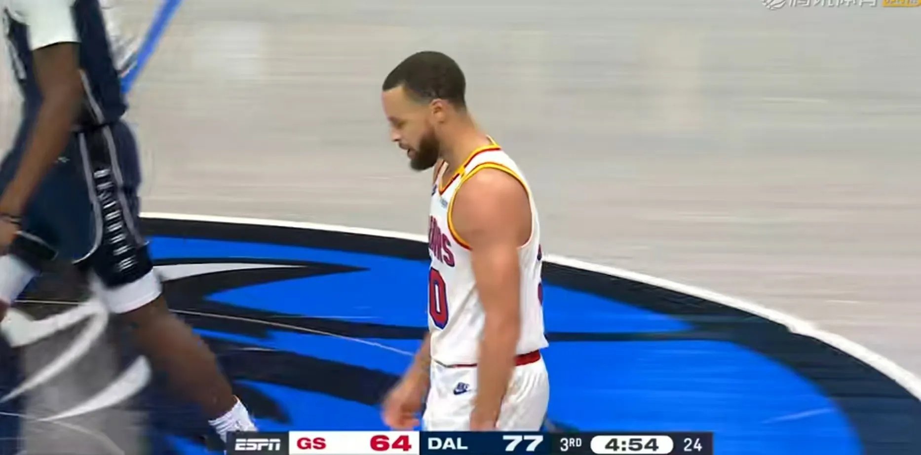 勇士队惨败开拓者,遭遇三连败 勇士队惨败开拓者,遭遇三连败