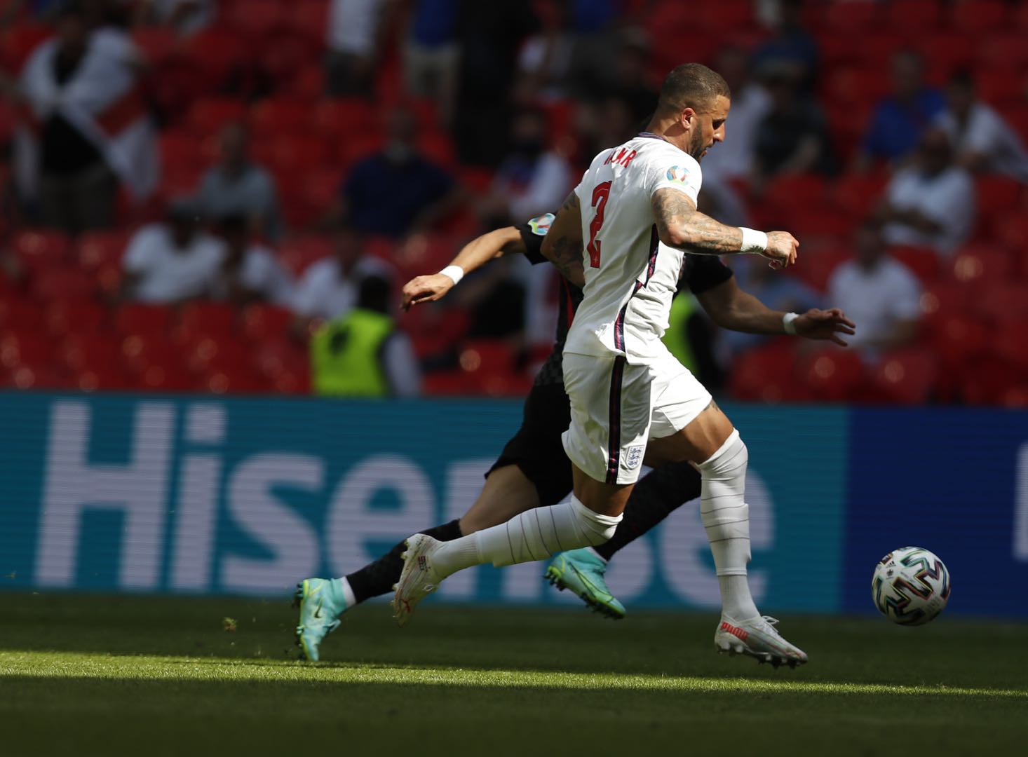 爵士队士气旺盛，小组头名无忧