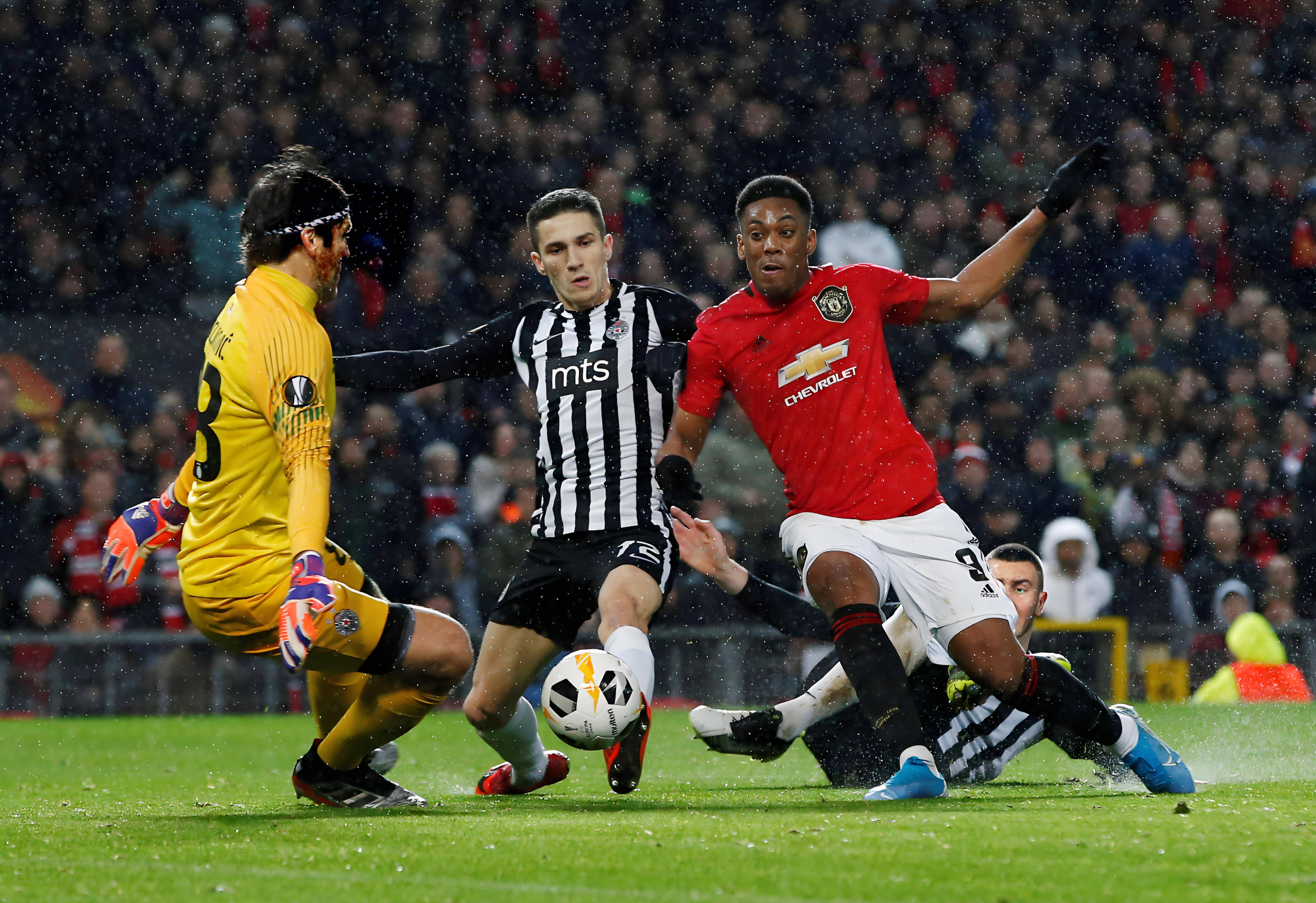 欧冠决赛戈多赛区开战,胜负将在一瞬之间决定 欧冠决赛戈多赛区开战,胜负将在一瞬之间决定