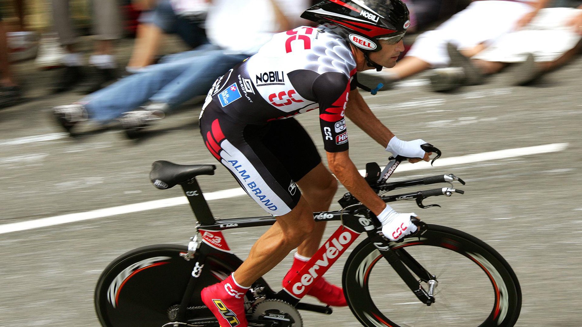 移动的澳网，德约科维奇如何在年终总决赛棋盘上带队绝杀