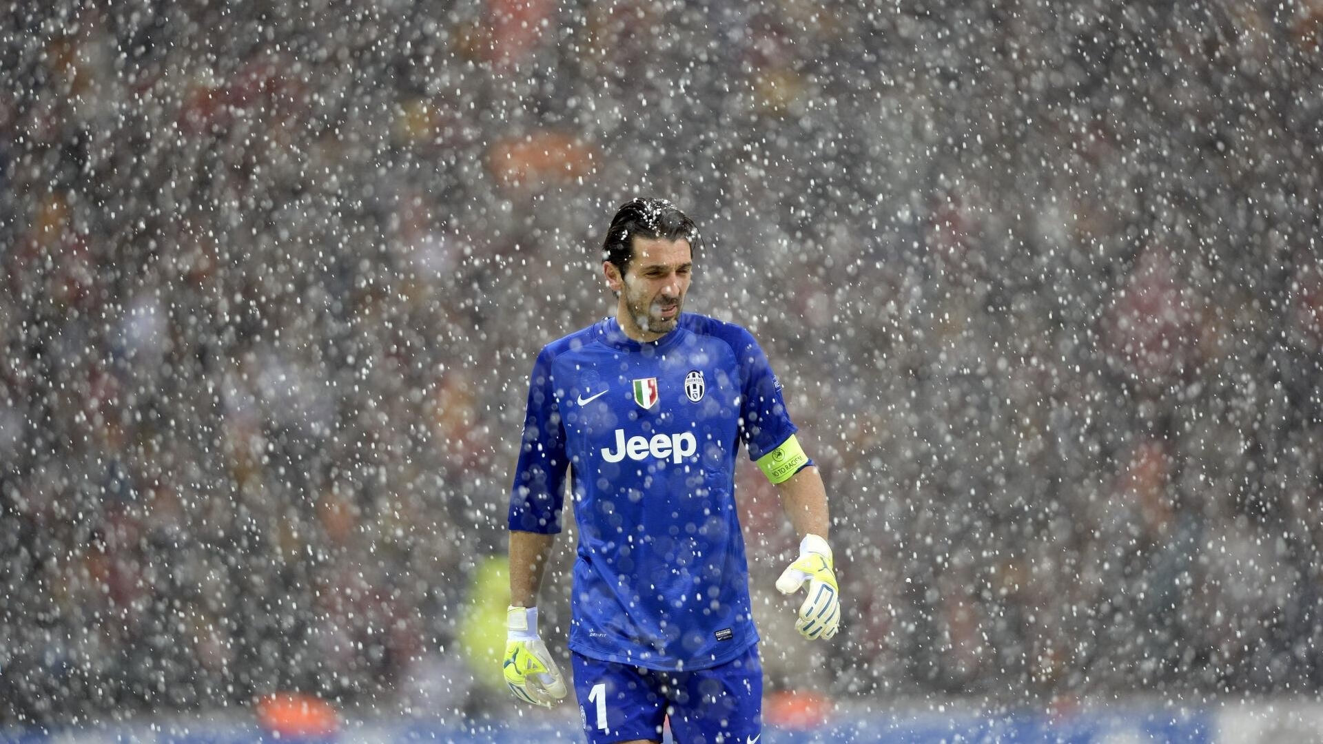 F1新秩序诞生日，雷诺逆袭撕碎跃马神话，维斯塔潘改写历史书写未来